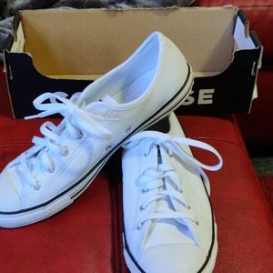 Converse white tennis shoes